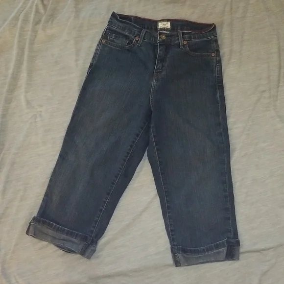 Levis perfectly slimming 512 capri - Picture 3 of 14